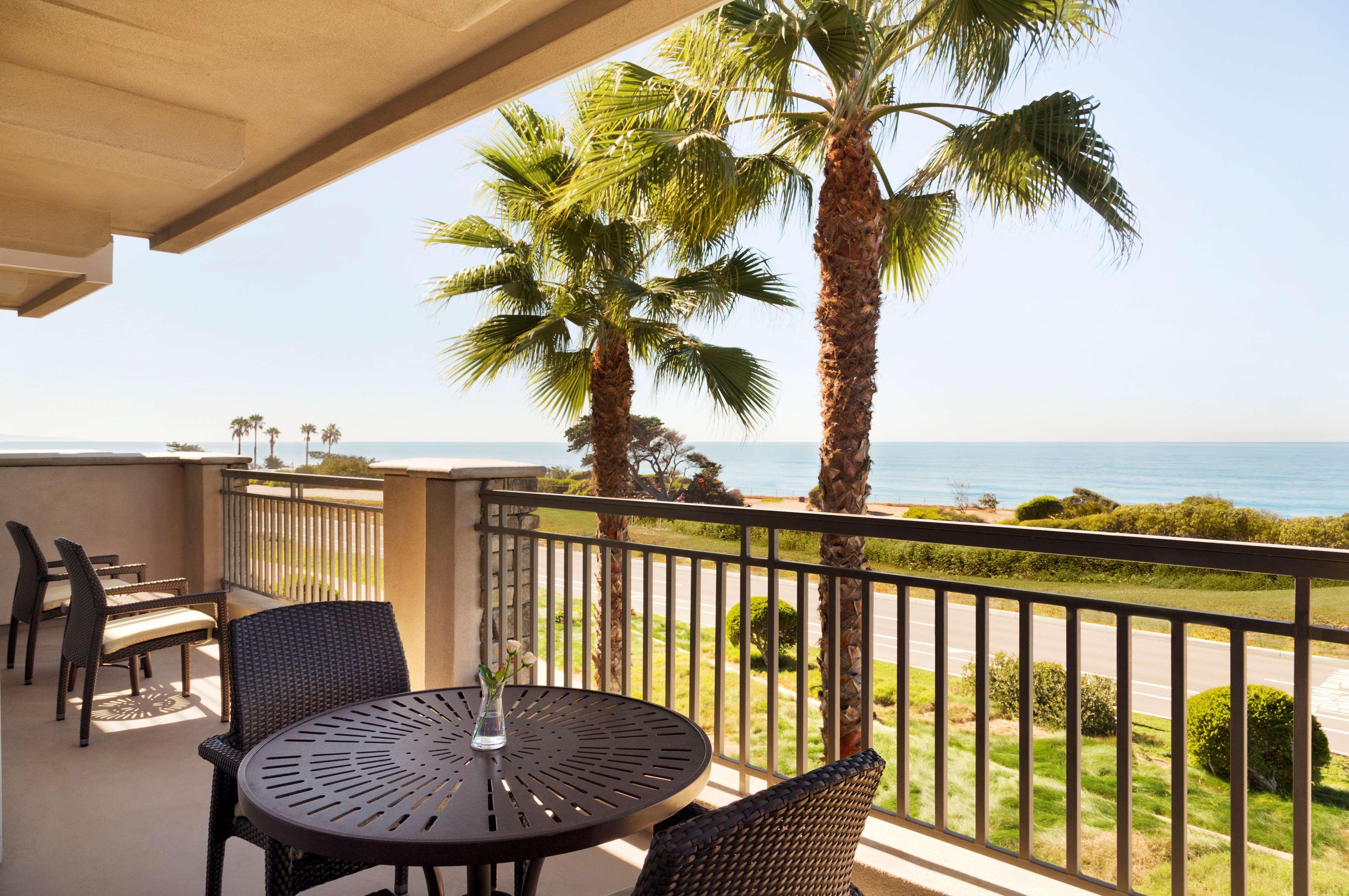 Cape Rey Carlsbad Beach, A Hilton Resort & Spa Exterior photo